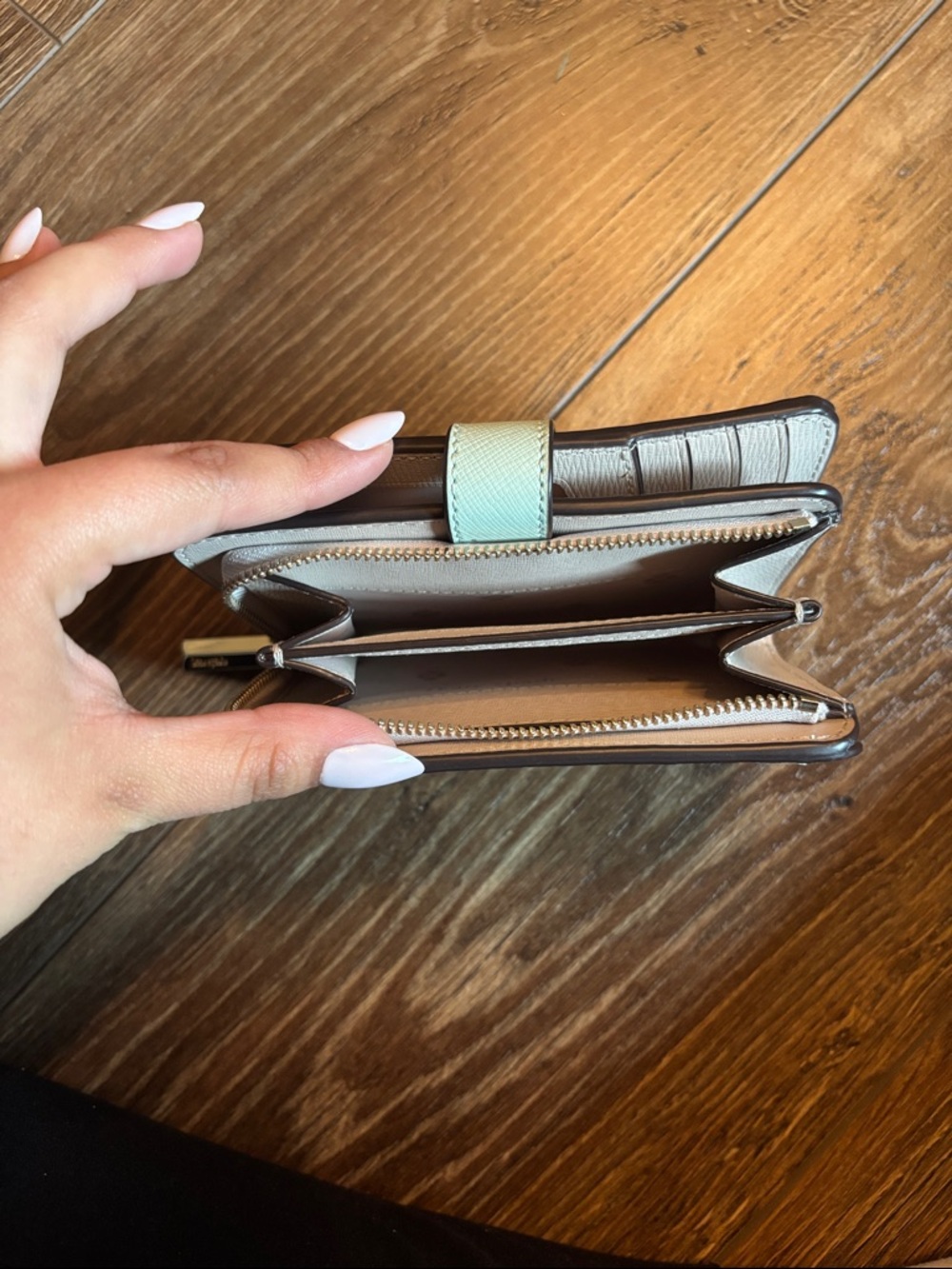 Kate Spade Mint Green Medium Bifold Wallet - Picture 3 of 6